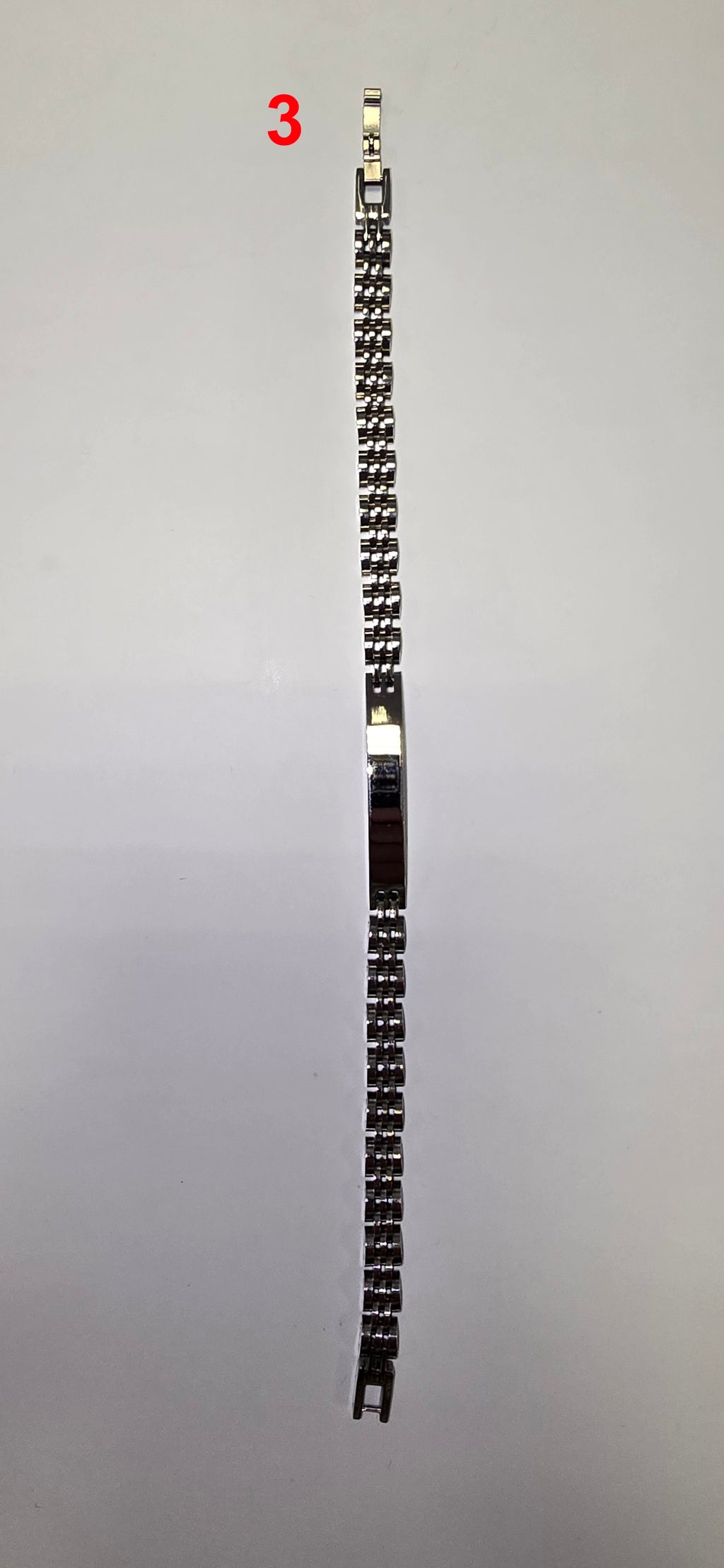 Armbänder und Anhänger