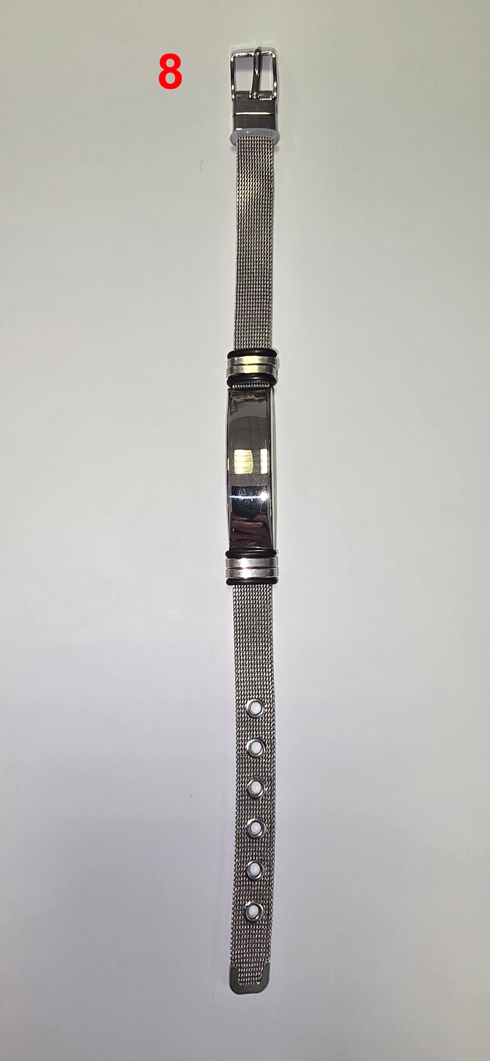 Armbänder und Anhänger